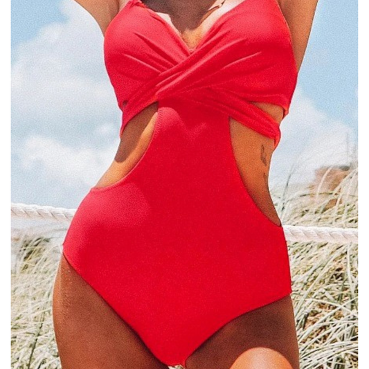 TRIKINI DAYANA